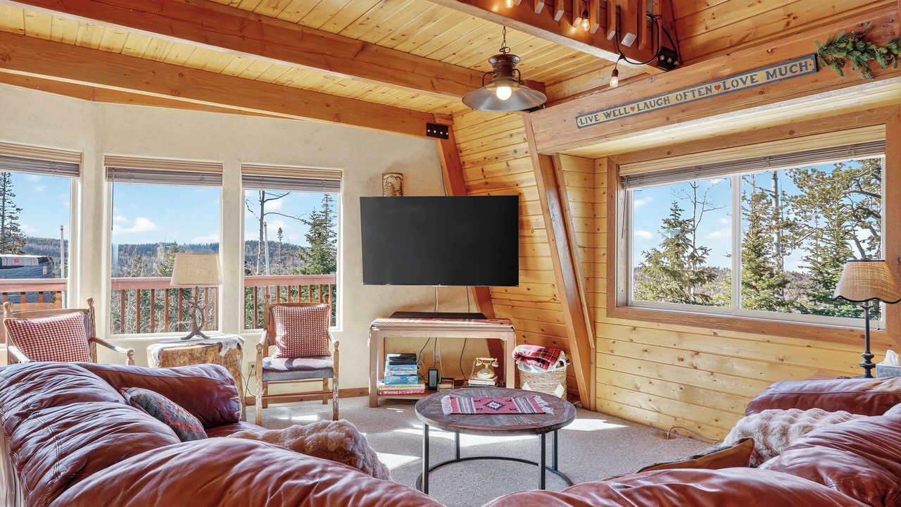 Photo of Livingroom in Steam Engine Meadows