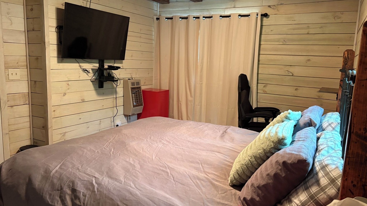 Photo of Bedroom in Taos