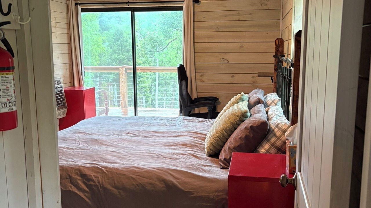 Photo of Bedroom in Taos