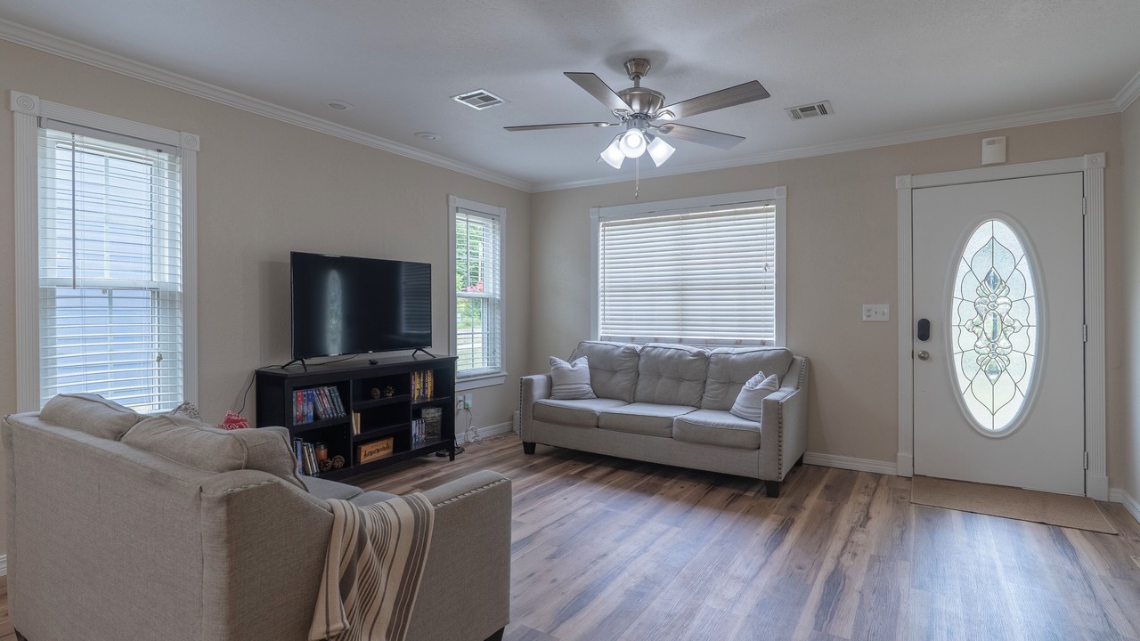 Photo of Livingroom in Claremore