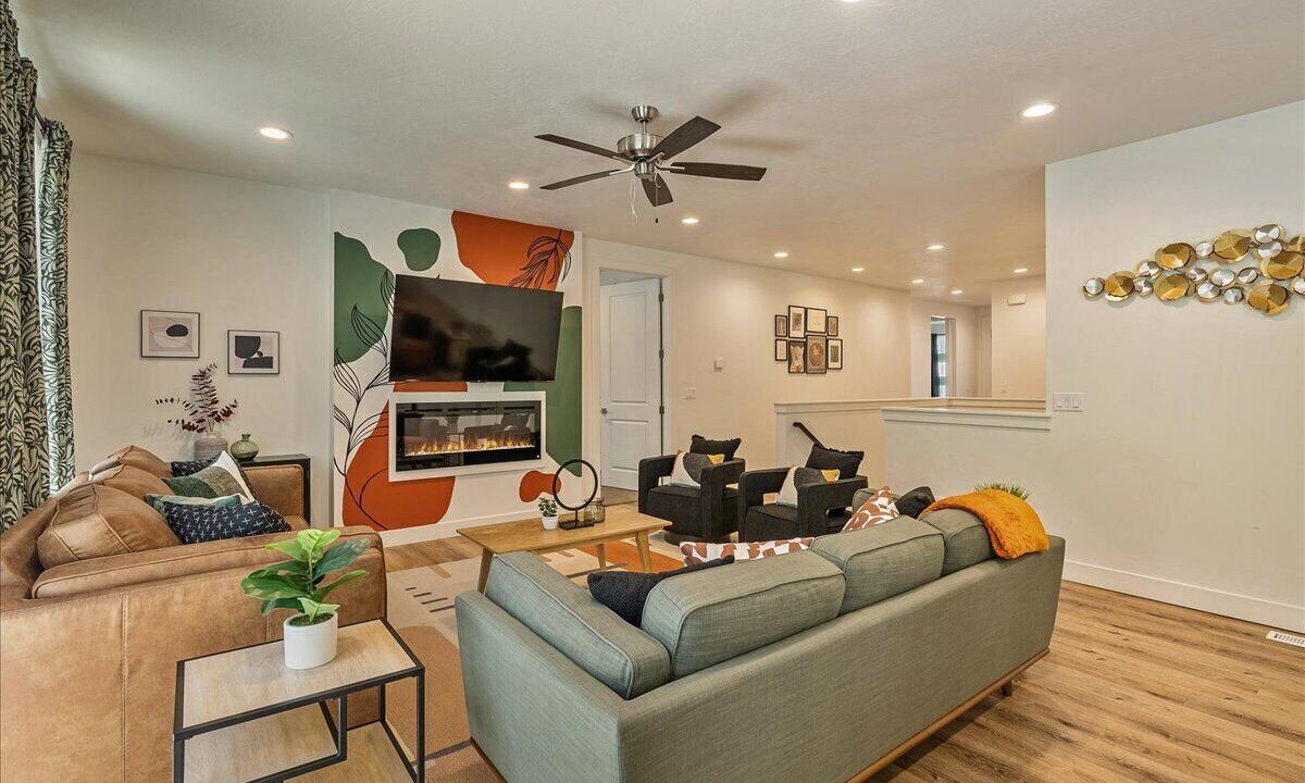 Photo of Livingroom in West Valley City