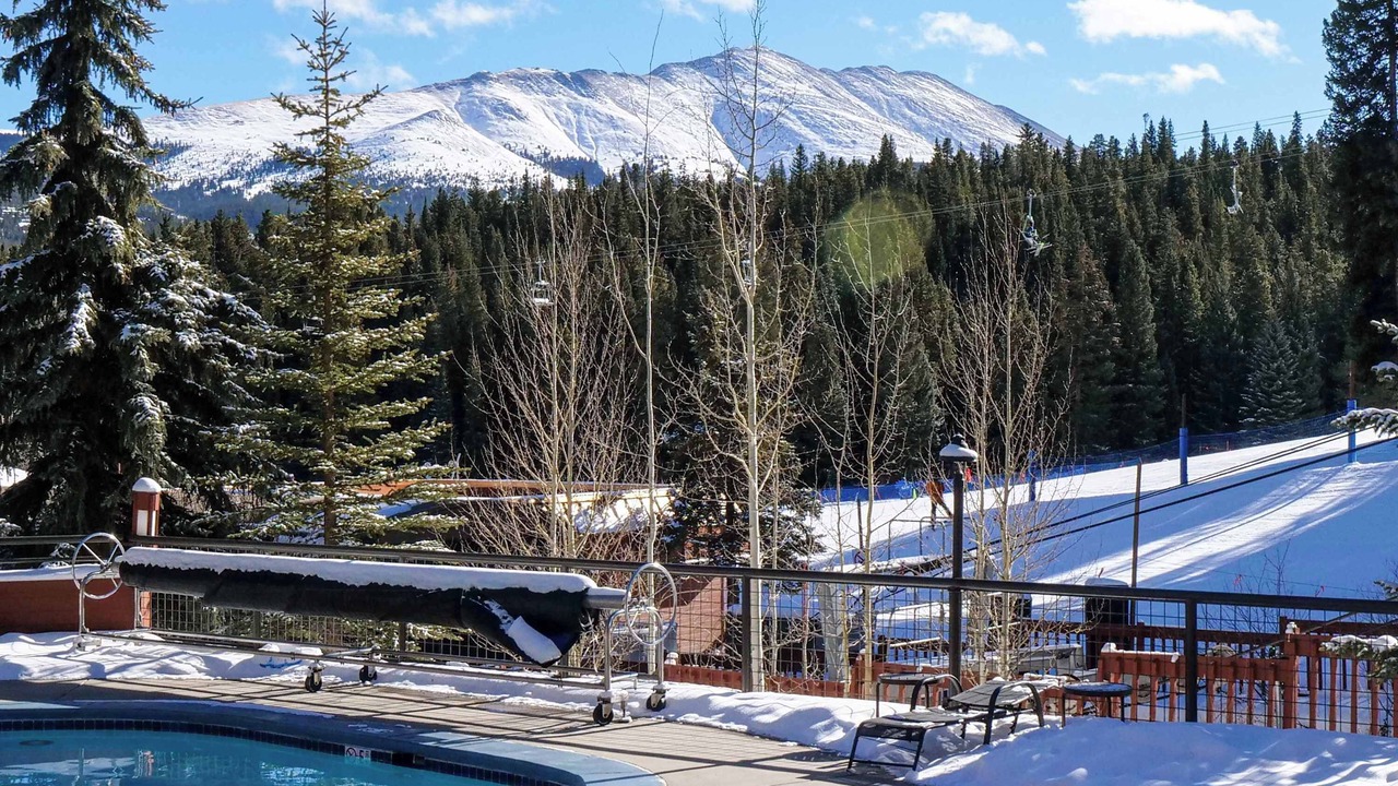 Photo of Outdoor in Peak 9