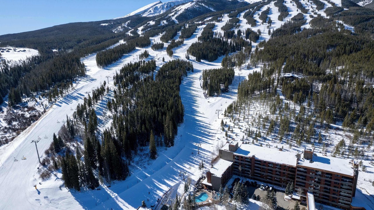 Photo of Outdoor in Peak 9