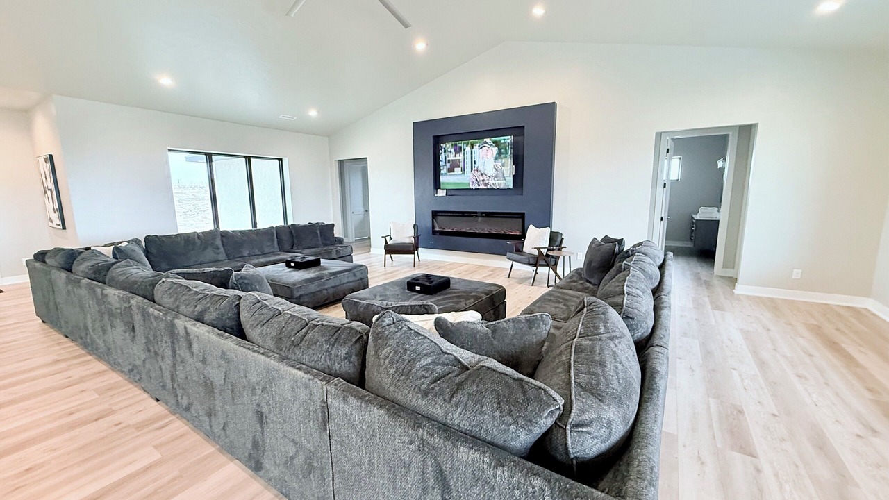 Photo of Livingroom in Brule
