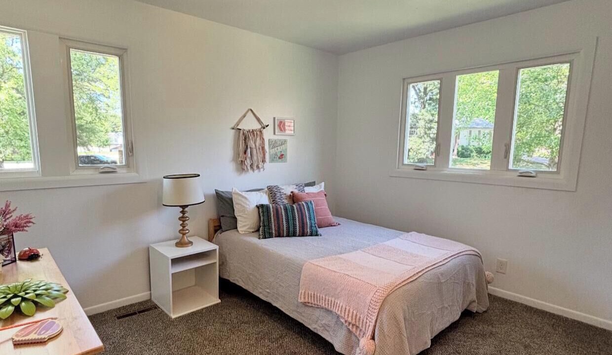 Photo of Bedroom in Pittsburg