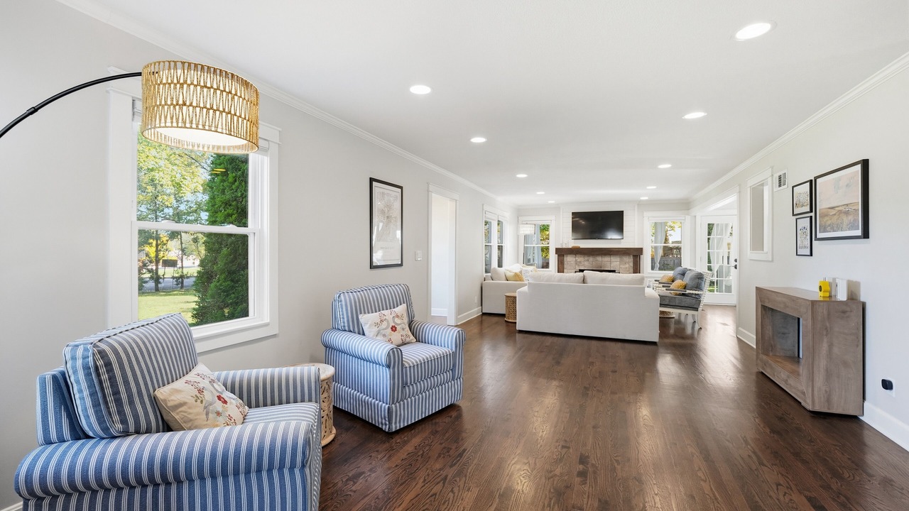 Photo of Livingroom in Overland Park