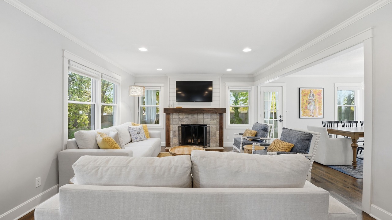Photo of Livingroom in Overland Park