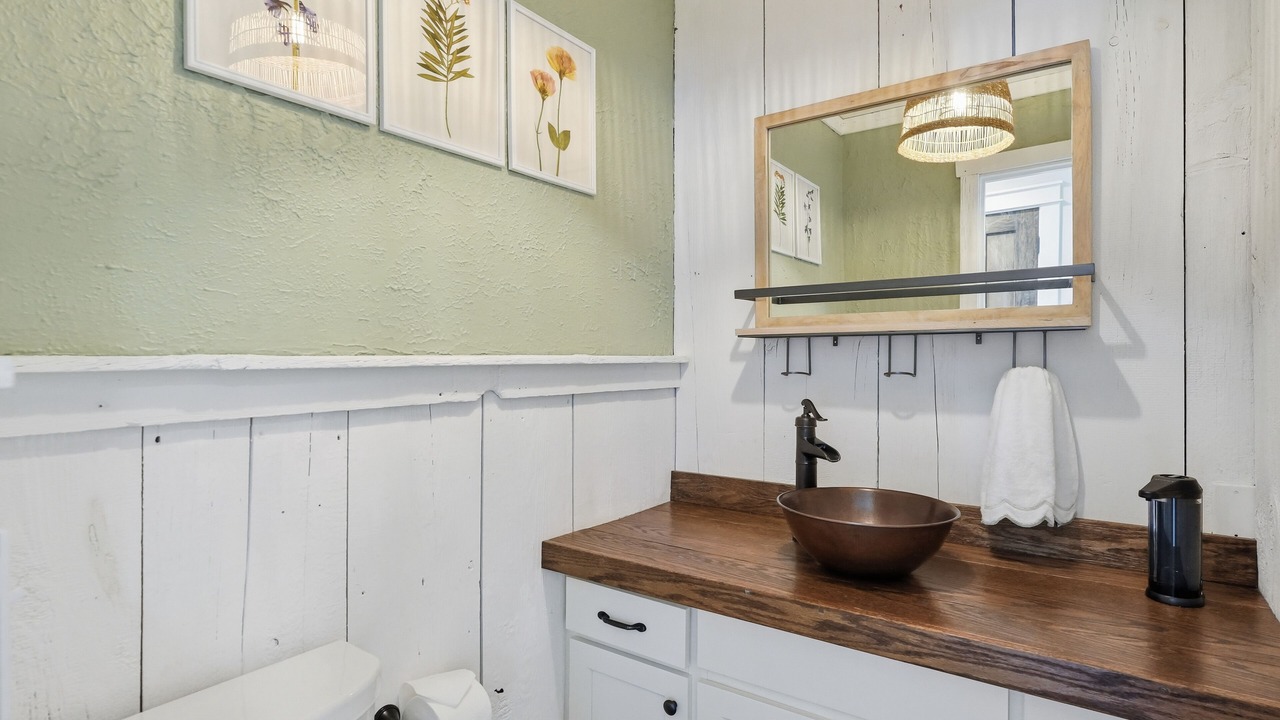 Photo of Bathroom in Overland Park