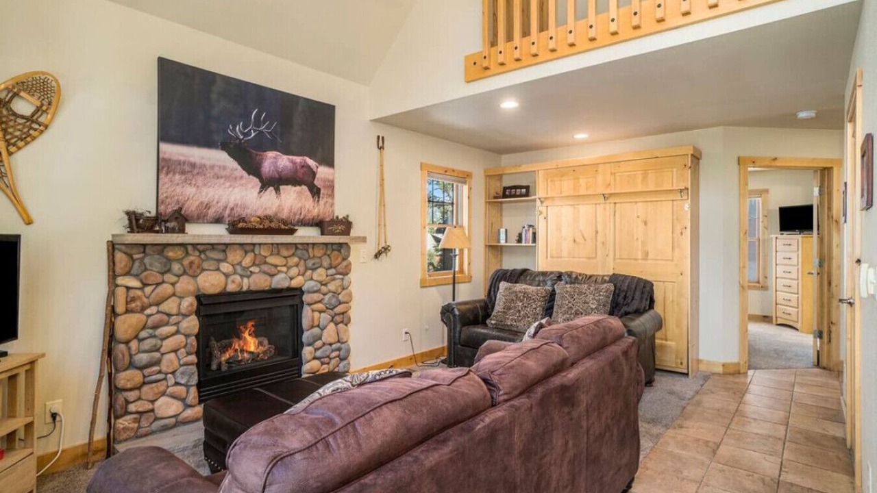 Photo of Livingroom in Estes Park