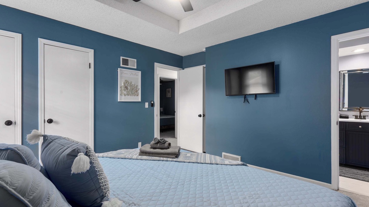 Photo of Bedroom in Lenexa