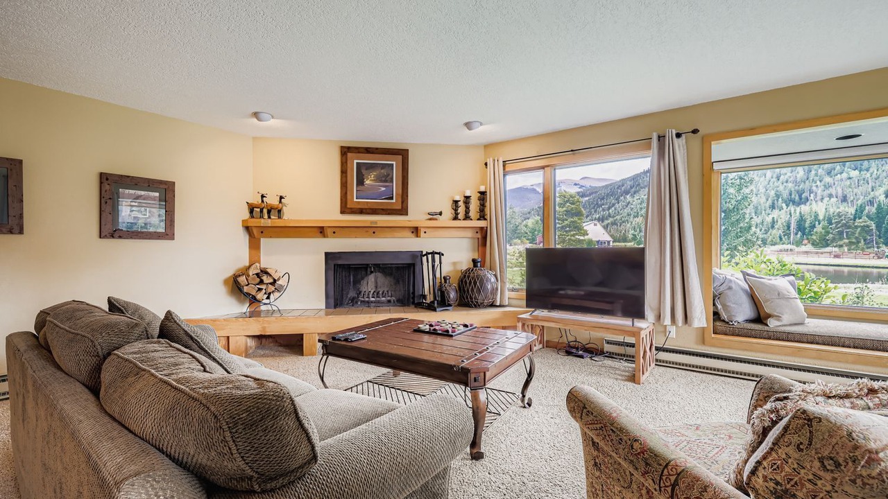 Photo of Bedroom in Lakeside Village
