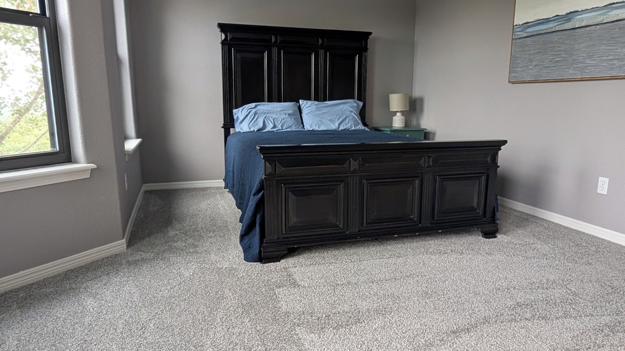 Photo of Bedroom in Sand Springs