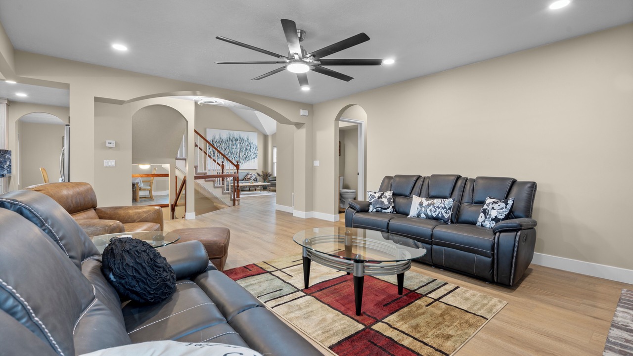 Photo of Livingroom in Draper