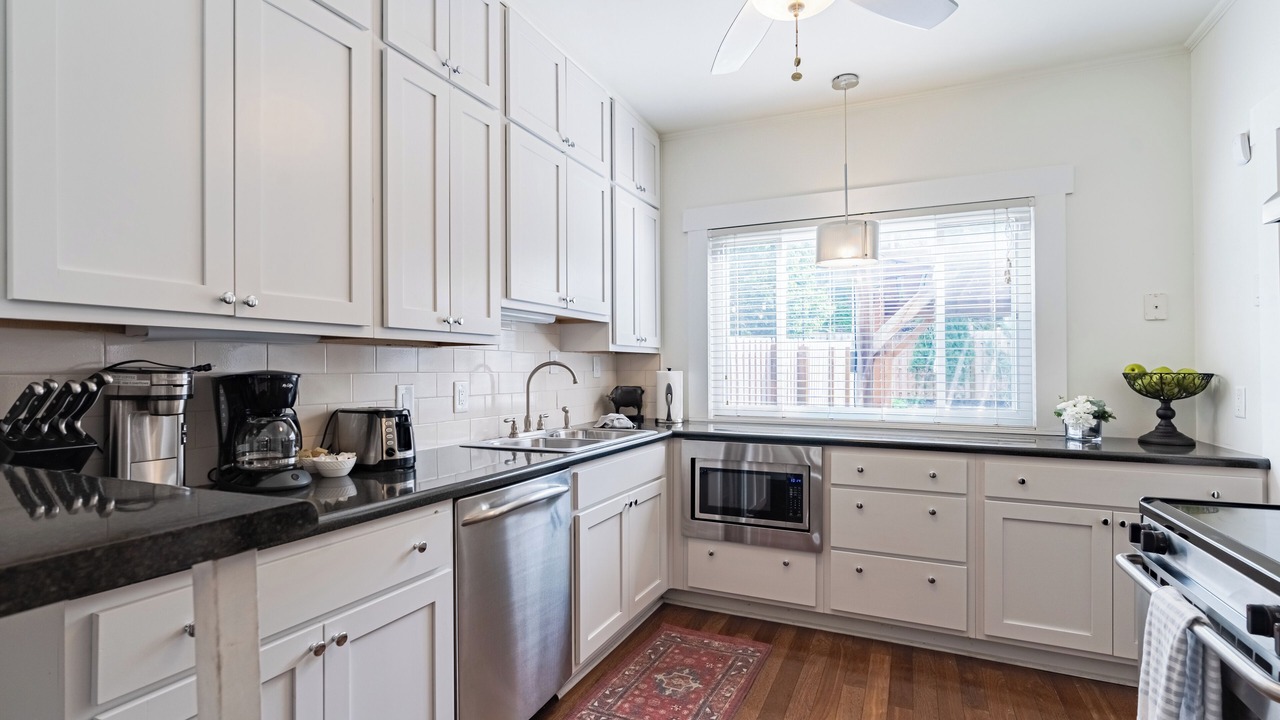Photo of Kitchen in Dundee-Happy Hollow Historic District
