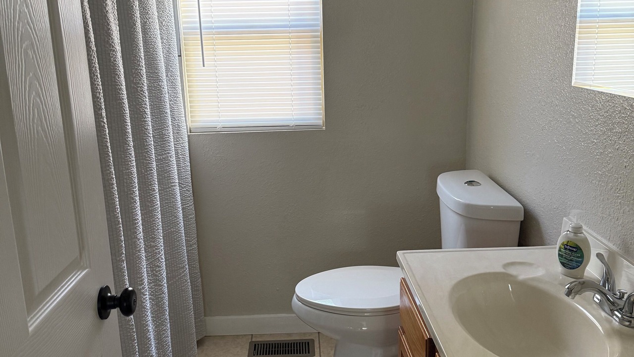 Photo of Bathroom in Lamar