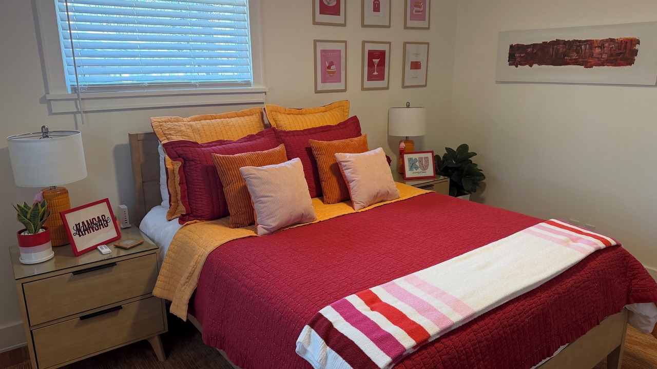 Photo of Bedroom in Lawrence