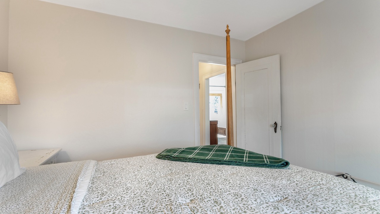Photo of Bedroom in Eagle