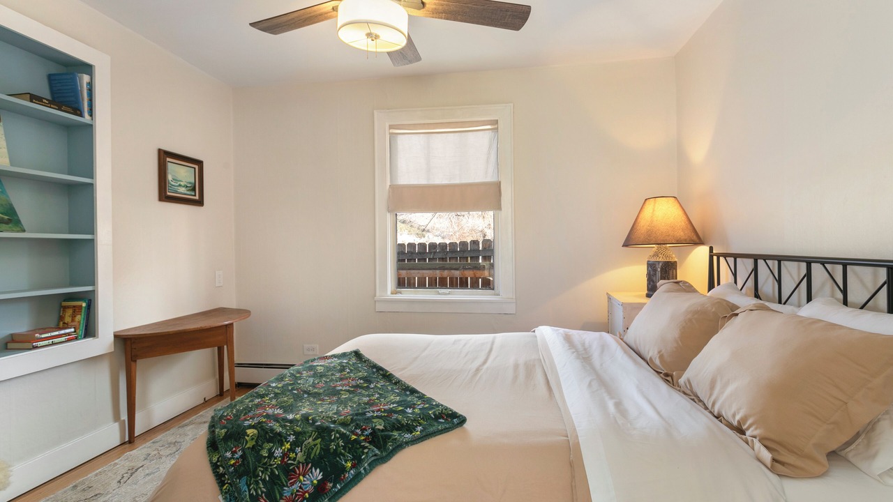 Photo of Bedroom in Eagle
