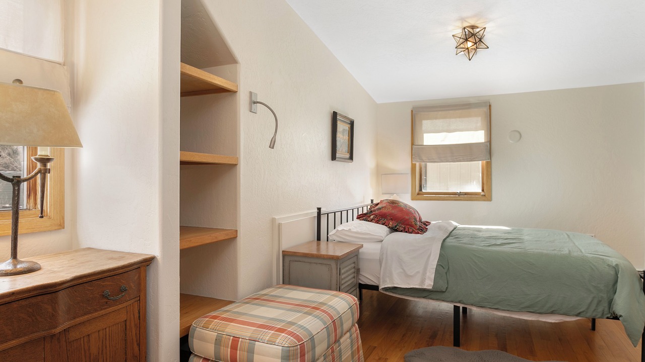 Photo of Bedroom in Eagle