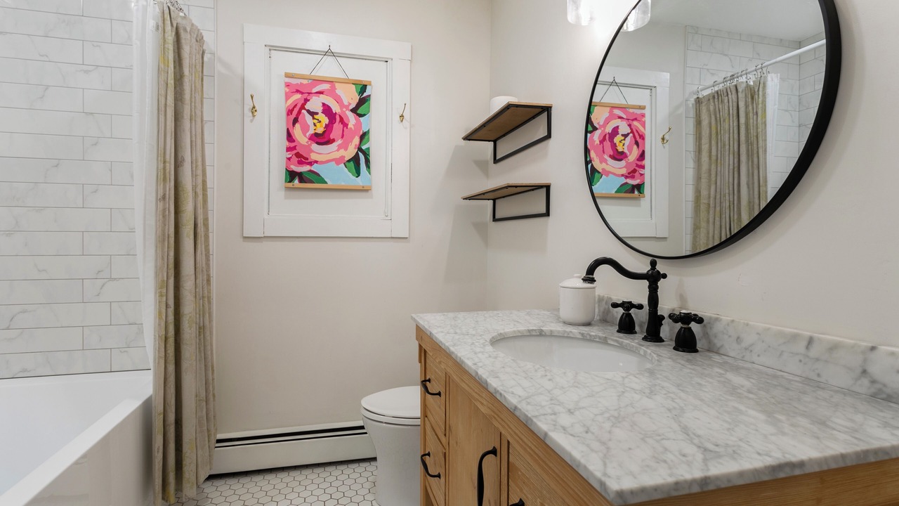 Photo of Bathroom in Eagle