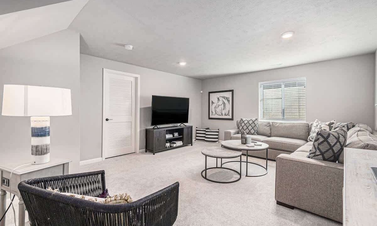 Photo of Livingroom in Elkhorn