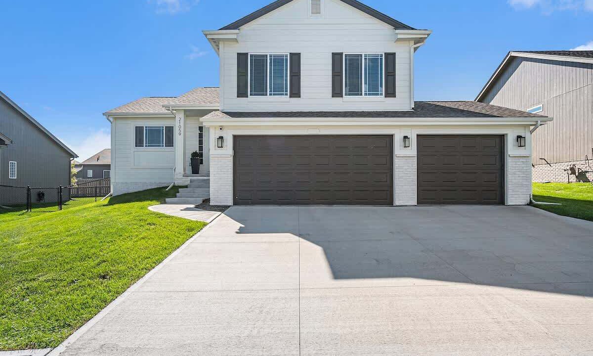 Photo of Outdoor in Elkhorn