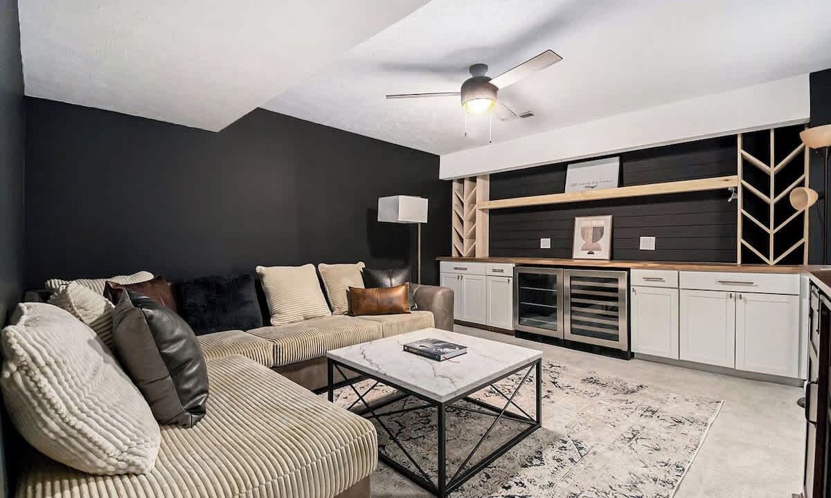 Photo of Livingroom in McArdle