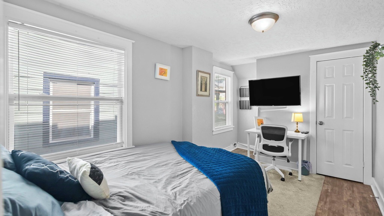 Photo of Bedroom in South Hyde Park