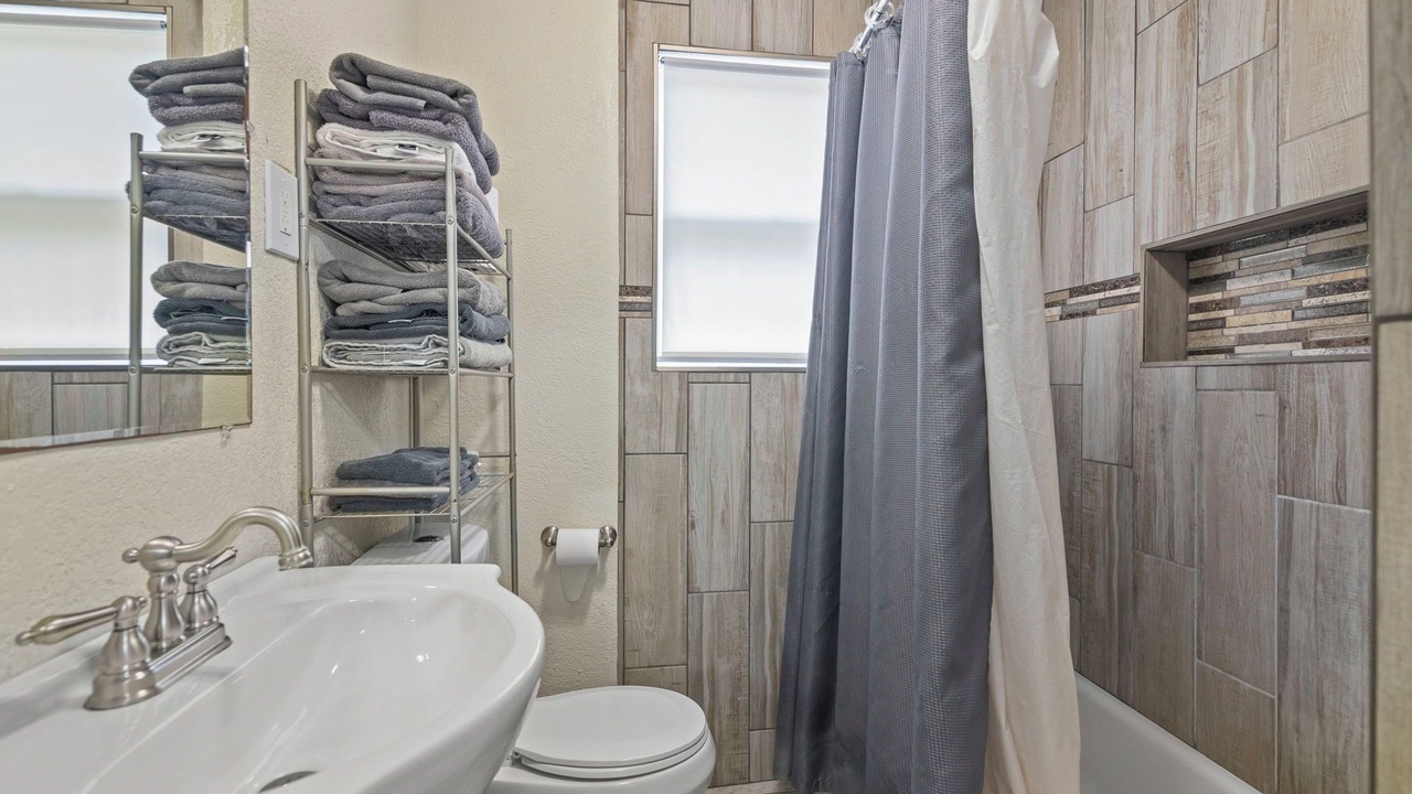 Photo of Bathroom in South Hyde Park