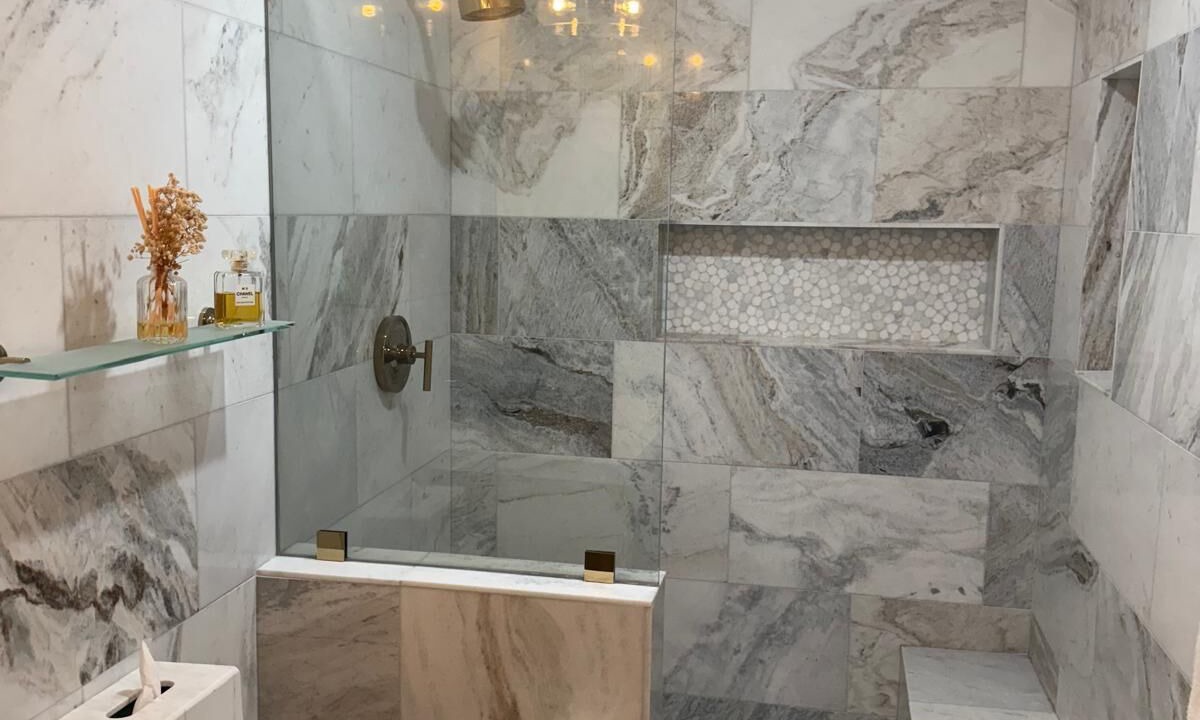 Photo of Bathroom in Leawood