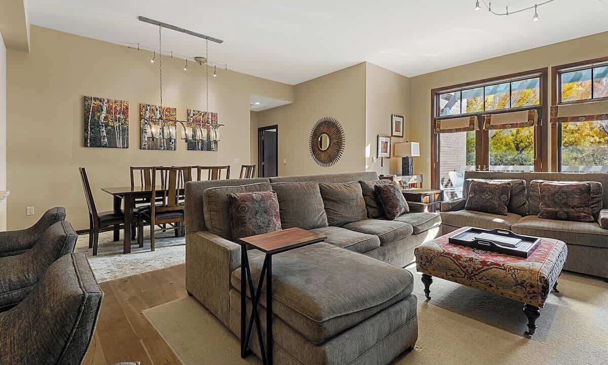 Photo of Livingroom in Downtown Steamboat Springs