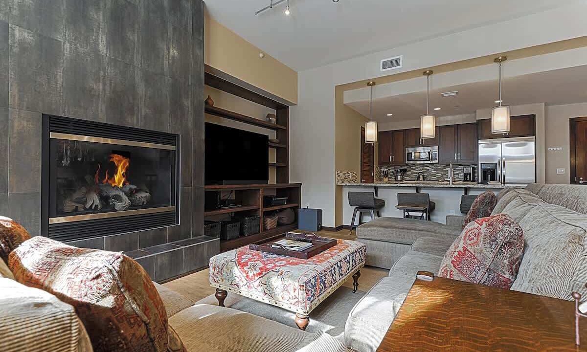 Photo of Livingroom in Downtown Steamboat Springs