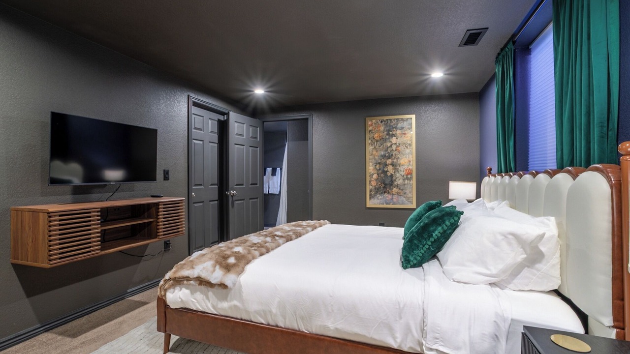 Photo of Bedroom in Berkley