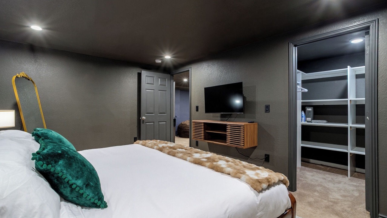 Photo of Bedroom in Berkley