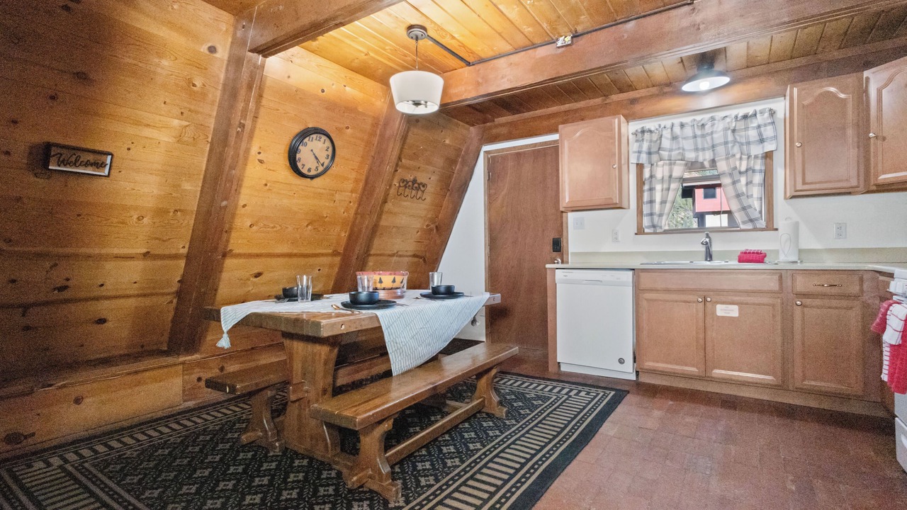Photo of Kitchen in Red River