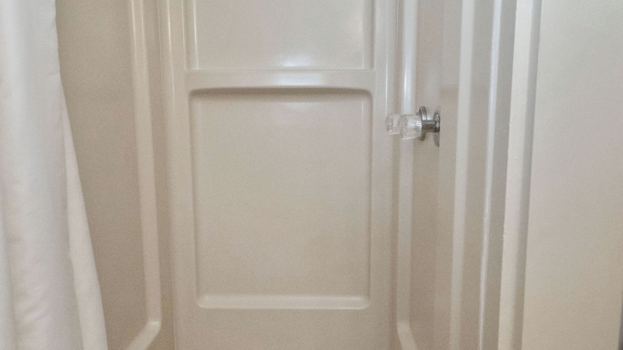 Photo of Bathroom in Red River
