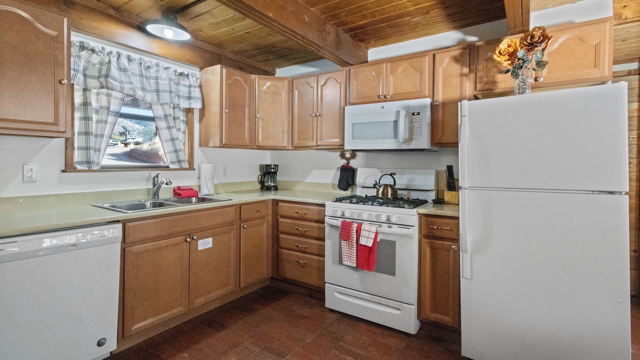 Photo of Kitchen in Red River