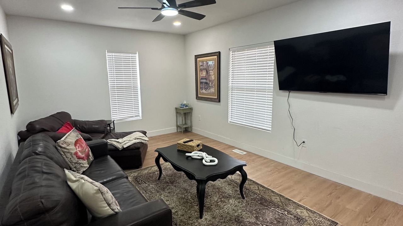 Photo of Livingroom in Fort Morgan