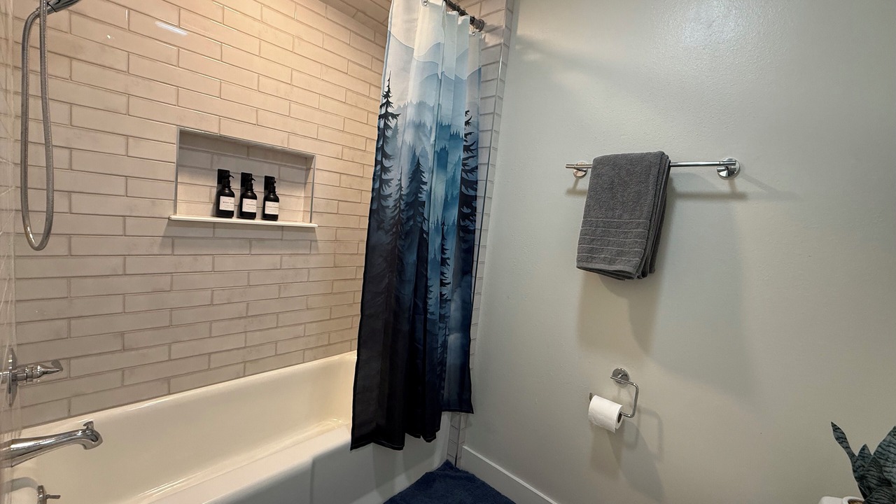 Photo of Bathroom in Cottonwood Heights