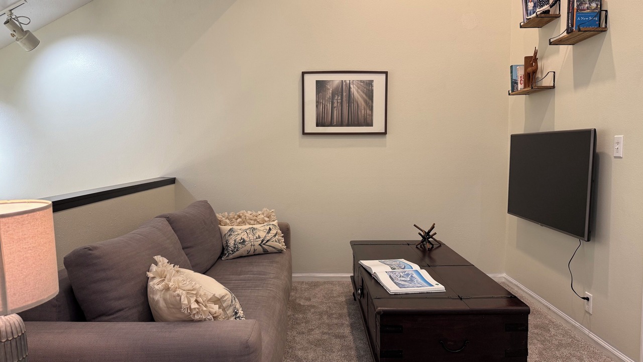 Photo of Livingroom in Cottonwood Heights