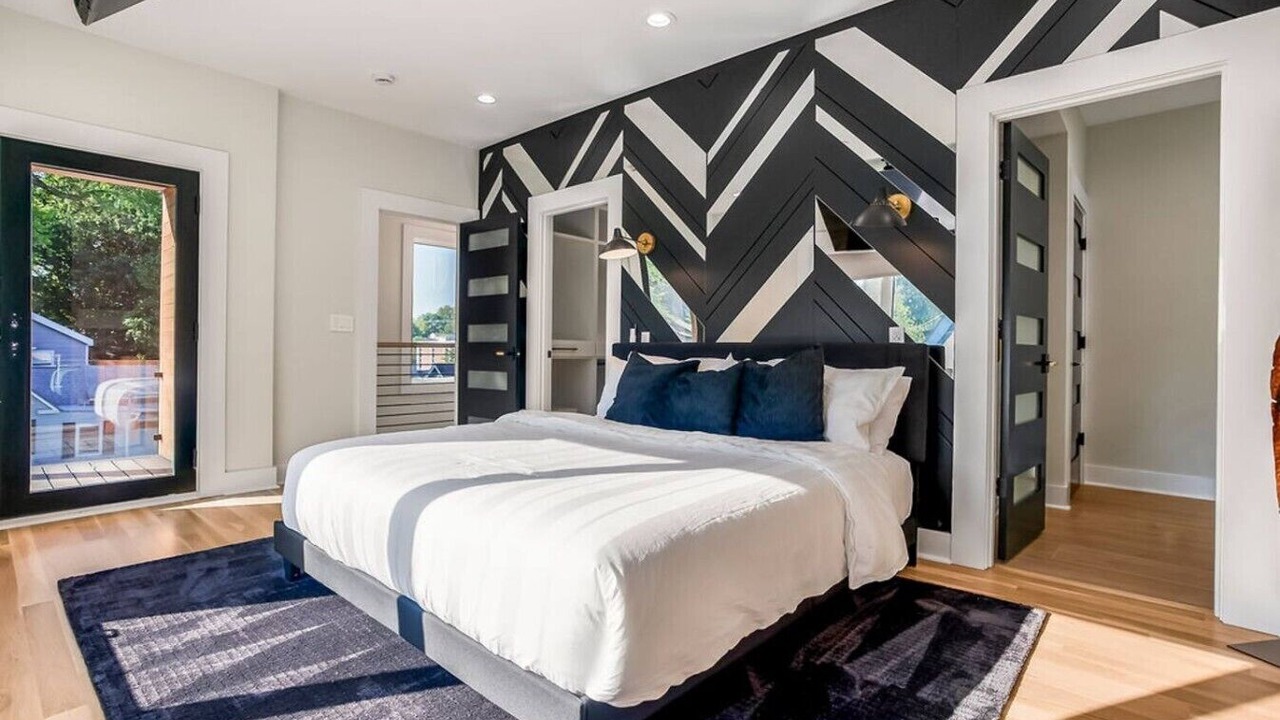 Photo of Bedroom in West Plaza