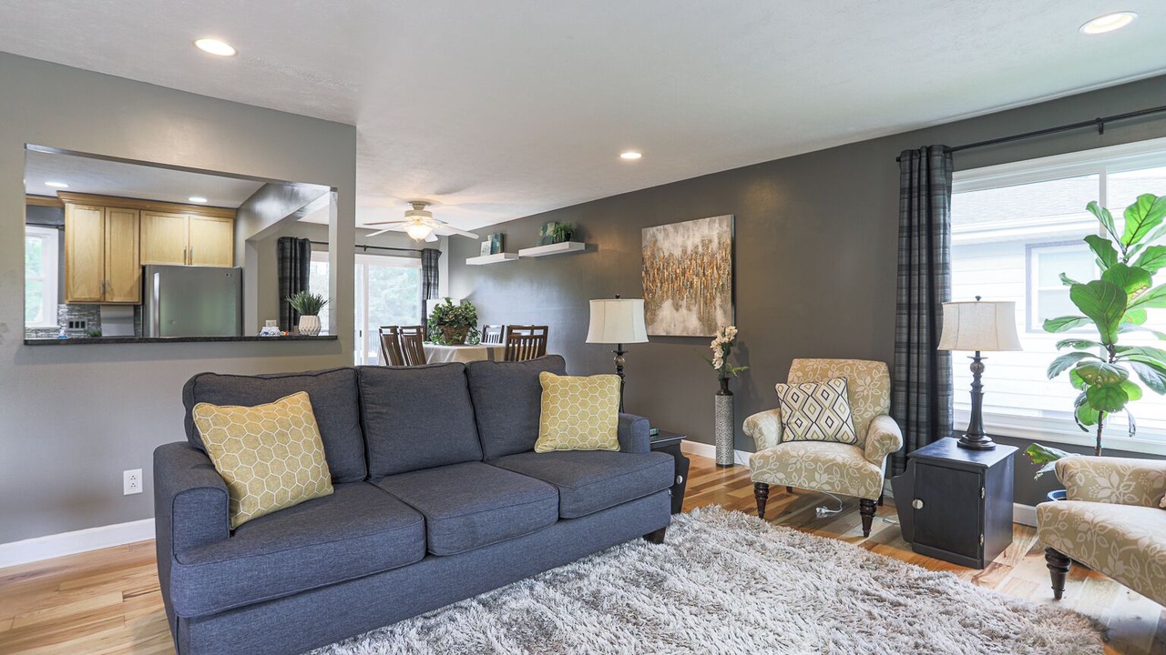 Photo of Livingroom in Omaha