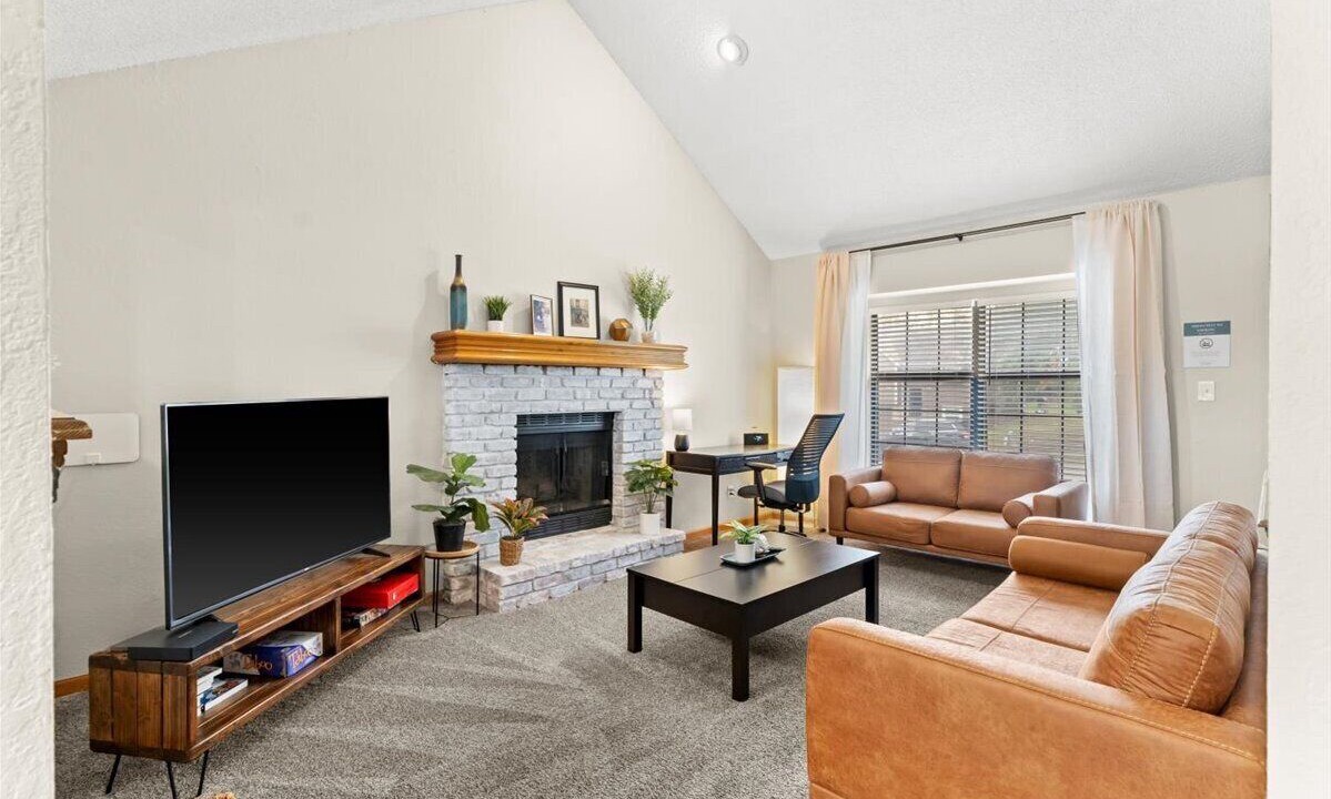 Photo of Livingroom in South Kansas City