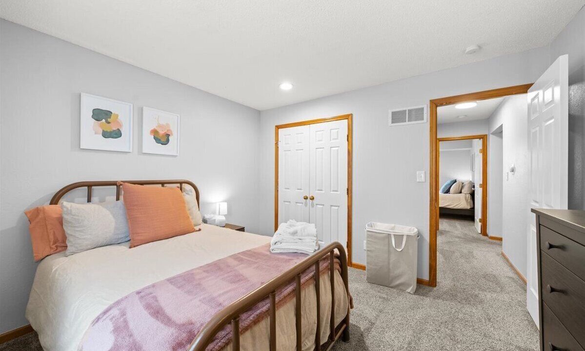 Photo of Bedroom in South Kansas City