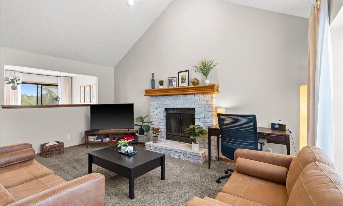 Photo of Livingroom in South Kansas City