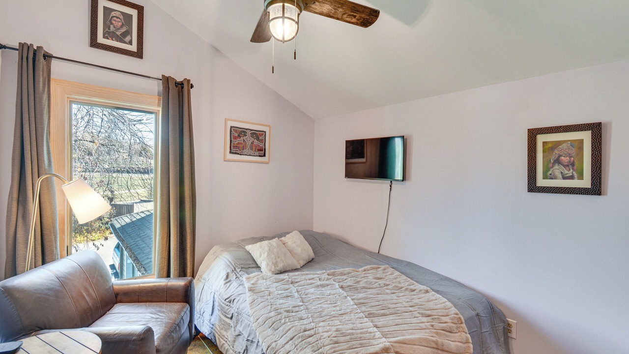 Photo of Bedroom in Eagle
