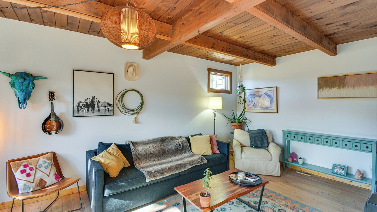 Photo of Livingroom in Eagle