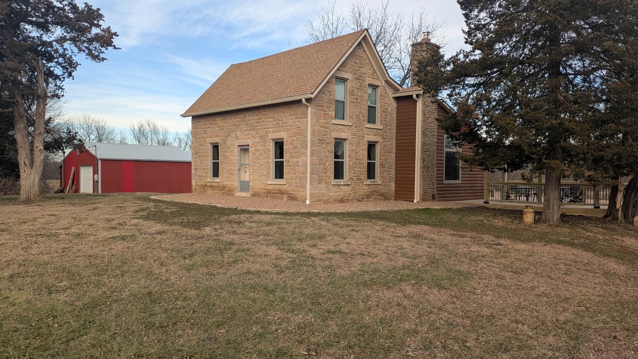 Photo of Outdoor in Pauline