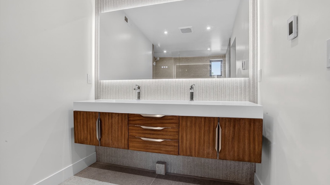 Photo of Bathroom in Old North Boulder