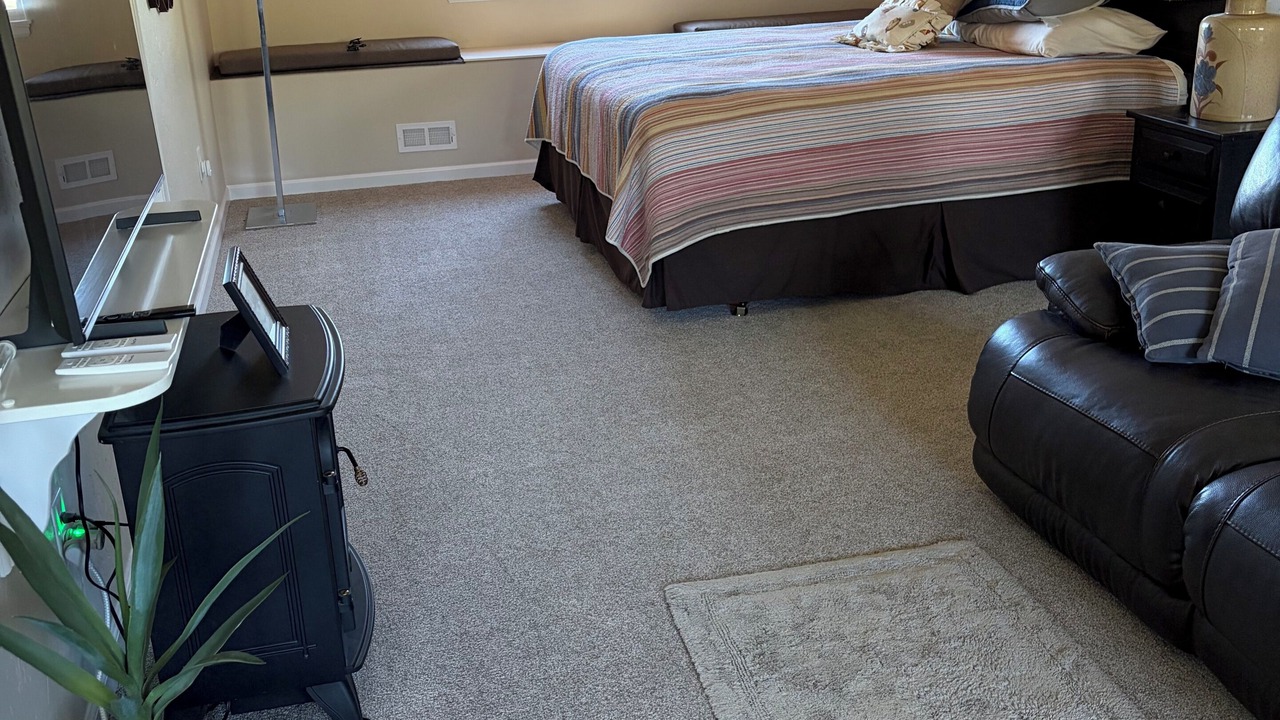 Photo of Bedroom in Wray